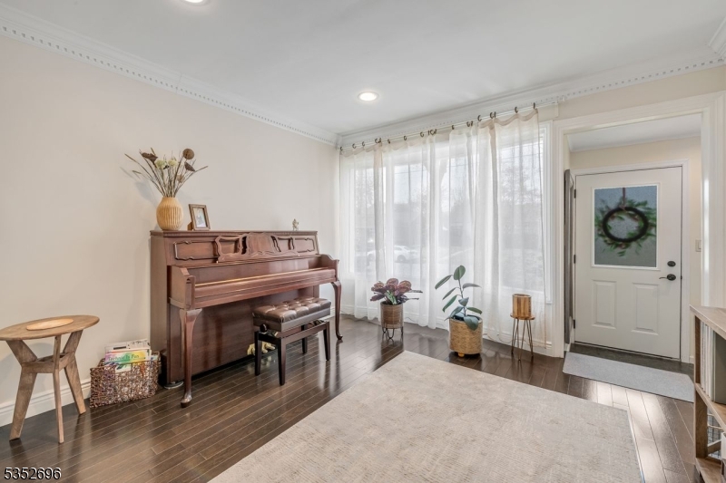 5 Glenfair Rd