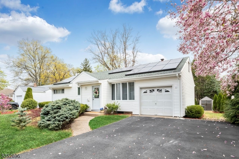5 Glenfair Rd