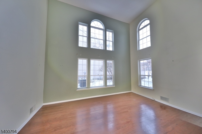 Seasons Glen - Residential