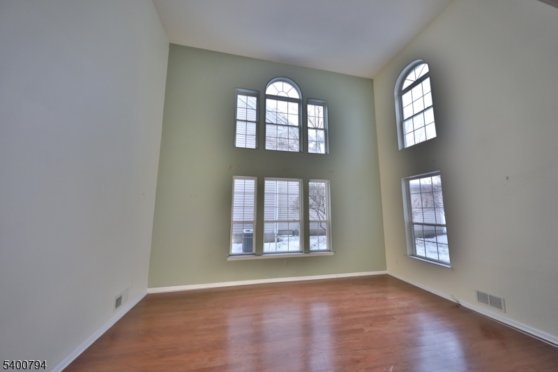 Seasons Glen - Residential