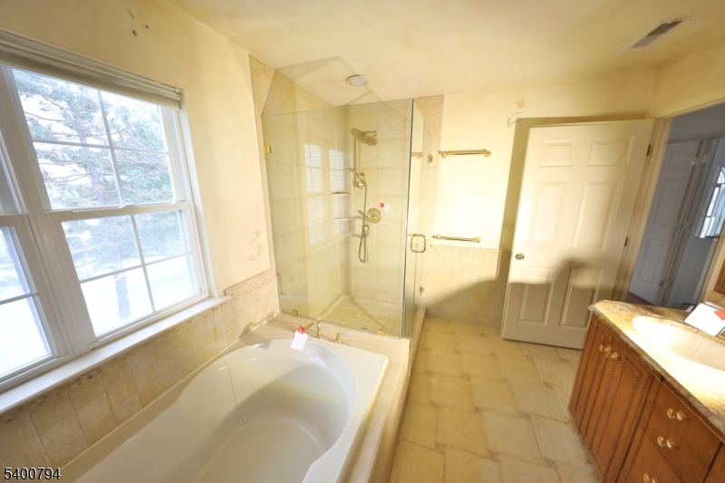 Seasons Glen - Residential