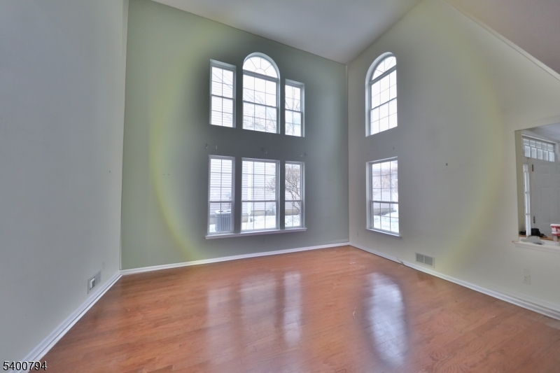 Seasons Glen - Residential