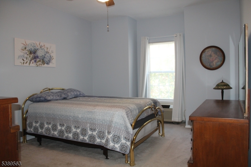 BALD EAGLE COMMONS - Residential