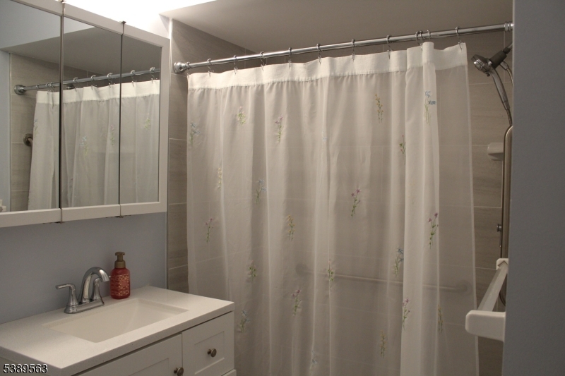 BALD EAGLE COMMONS - Residential