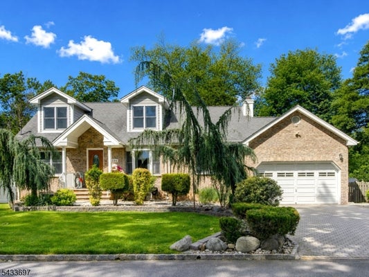 180 MILL LN, MOUNTAINSIDE, NJ 07092 - Image d63d4f9bcf44d4f420426115bac3b64e/3908916213