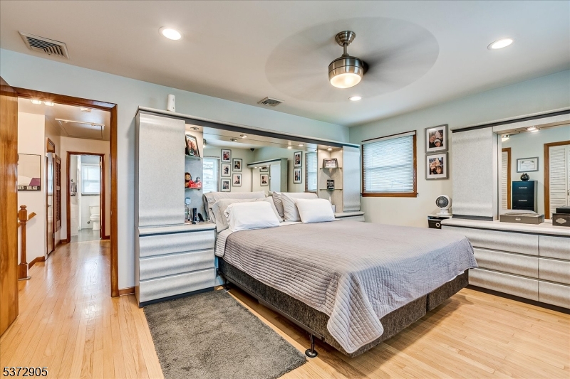 Sunnyside Gardens - Residential