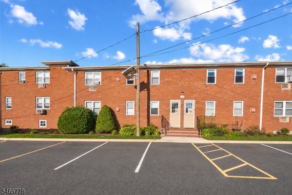 49 KNOX TER APT 2A, WAYNE, NJ 07470 - Image d6be75ed2c16d0cb3ff7e3e7c3a7256f/3948525568