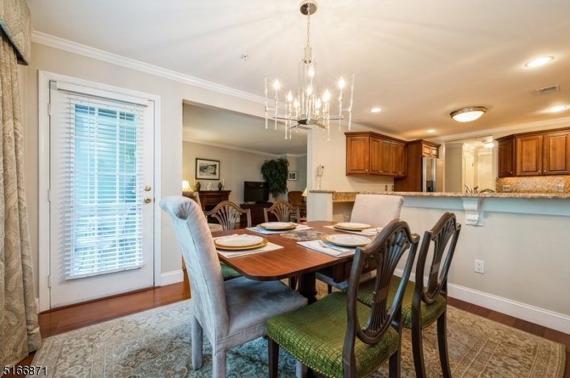 SUTTON WOODS - Residential