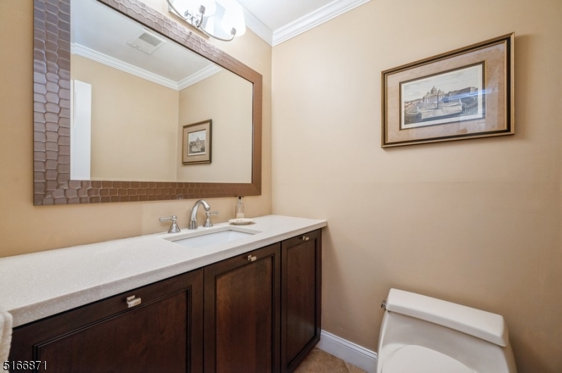 SUTTON WOODS - Residential