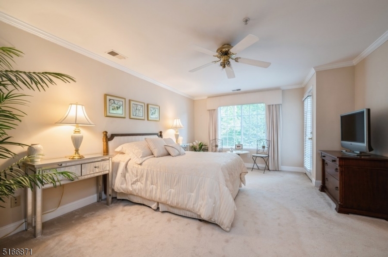 SUTTON WOODS - Residential