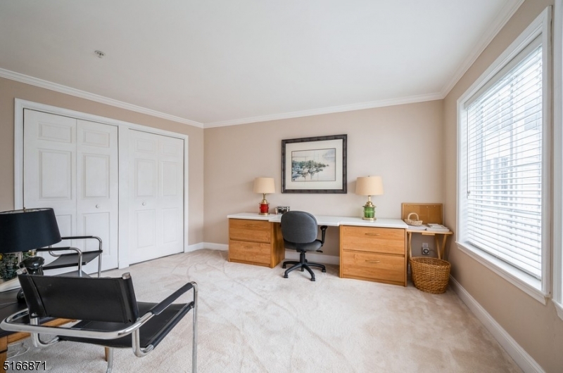 SUTTON WOODS - Residential