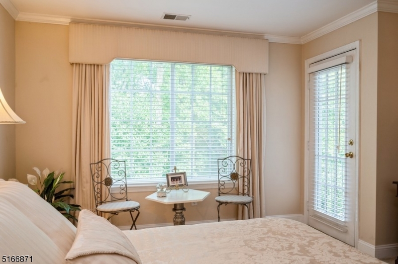 SUTTON WOODS - Residential