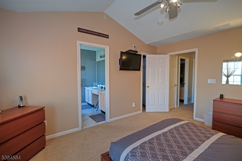 Boulder Ridge - Residential Lease