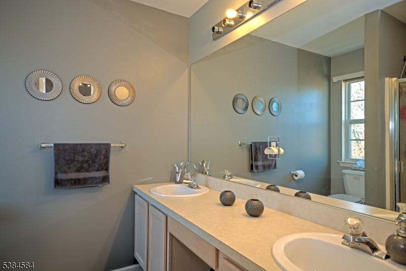 Boulder Ridge - Residential Lease