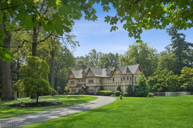 Llewellyn Park - Residential