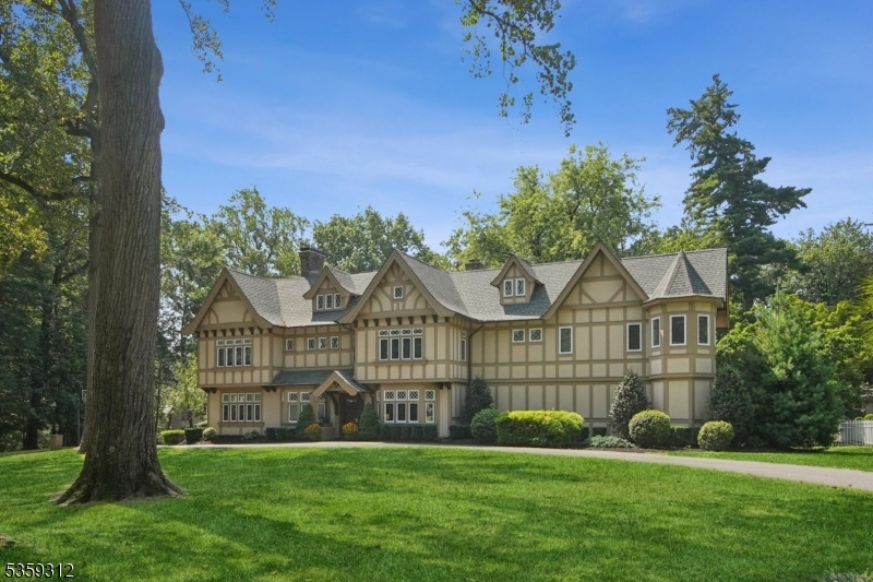 Llewellyn Park - Residential