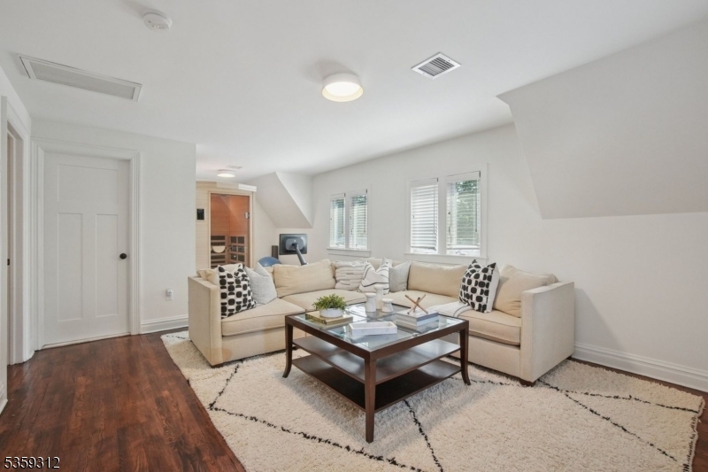 Llewellyn Park - Residential