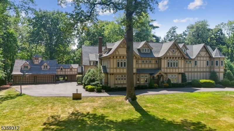 Llewellyn Park - Residential