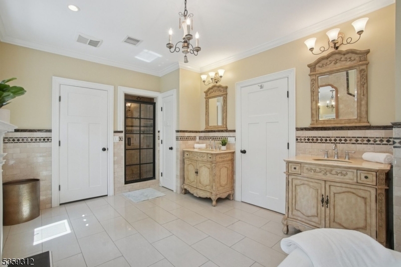 Llewellyn Park - Residential