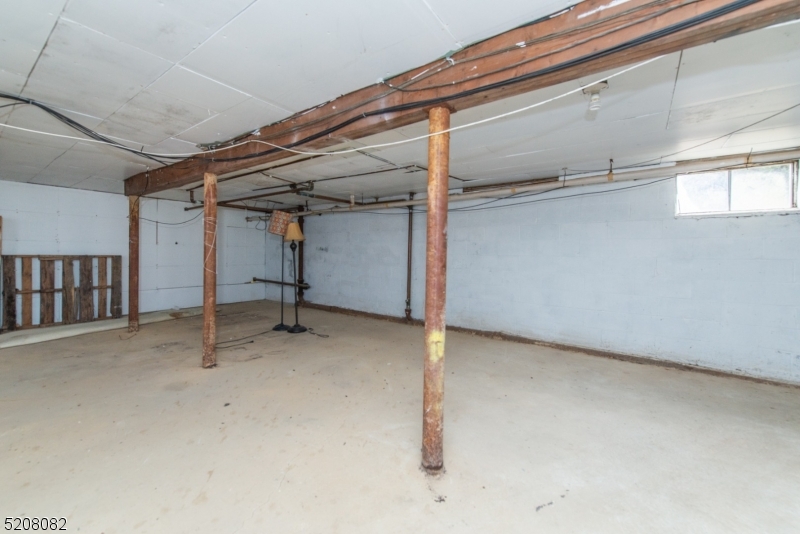 MOUNTAINVIEW MANOR - Residential