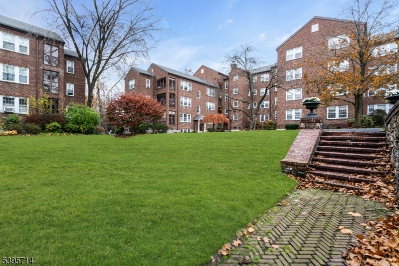 English Village - Residential