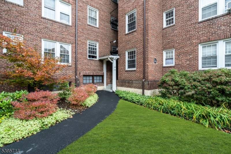 English Village - Residential