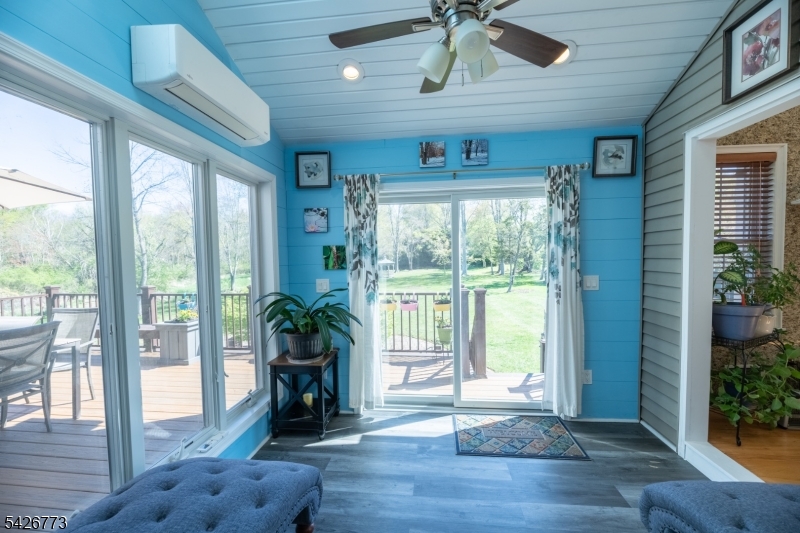 Green Vly Acres Sec 03 - Residential