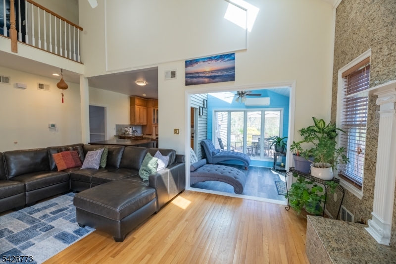 Green Vly Acres Sec 03 - Residential