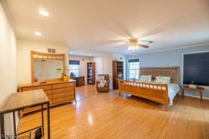 Green Vly Acres Sec 03 - Residential