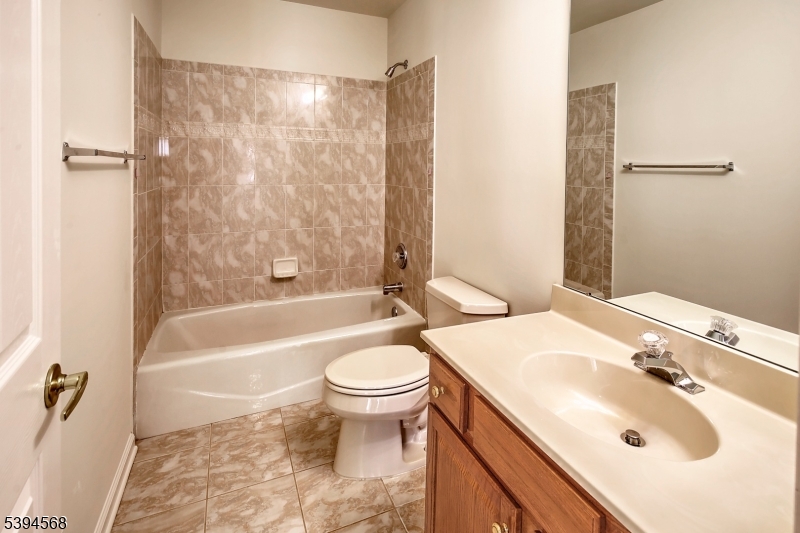 Four Seasons - Residential