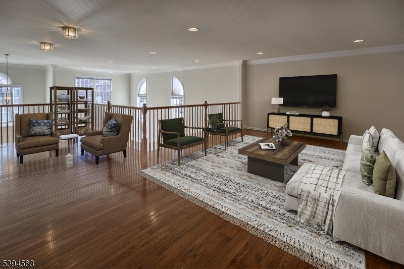 Four Seasons - Residential