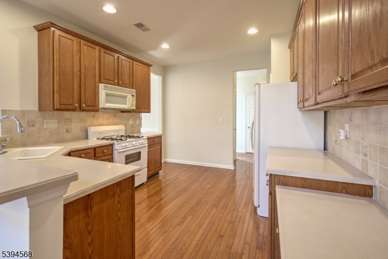 Four Seasons - Residential