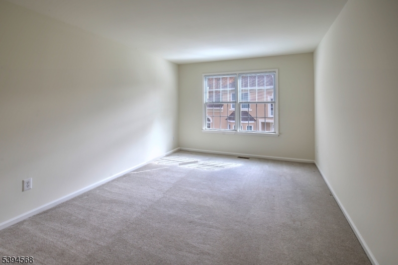 Four Seasons - Residential