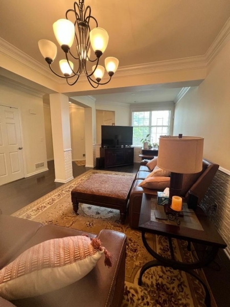 Morris Chase - Residential Lease