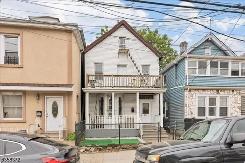 MLS: 3963354