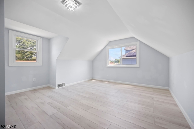 Ewing Twp., New Jersey 08638, United States, 3 Bedrooms Bedrooms, ,2 BathroomsBathrooms,Residential,Pending,226754