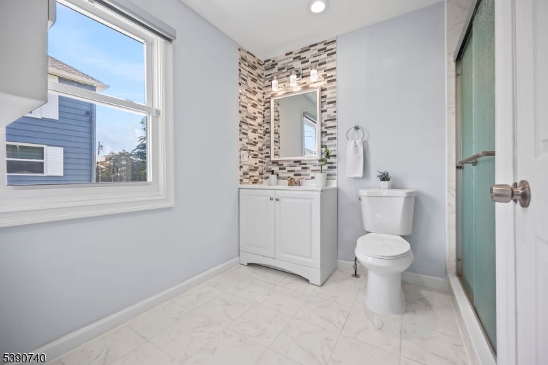 Ewing Twp., New Jersey 08638, United States, 3 Bedrooms Bedrooms, ,2 BathroomsBathrooms,Residential,Pending,226754