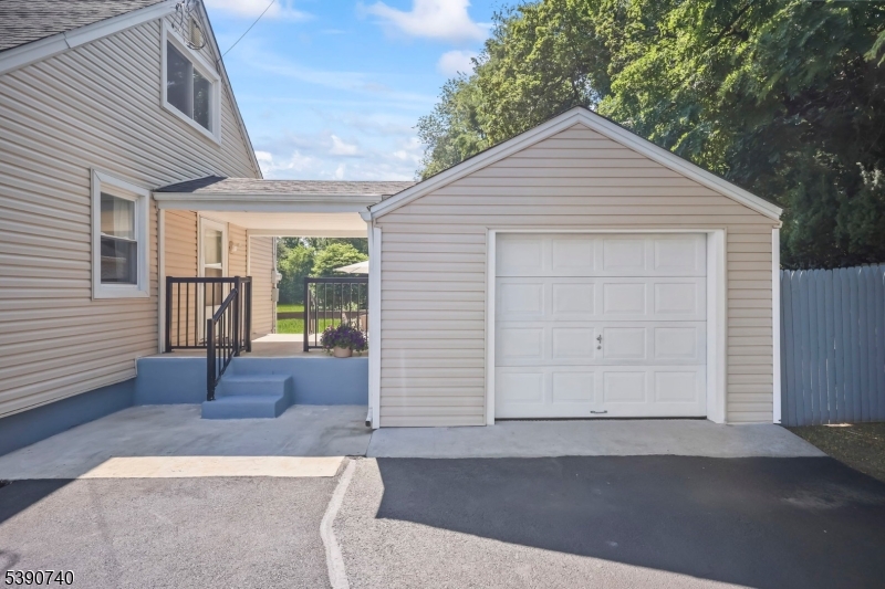 Ewing Twp., New Jersey 08638, United States, 3 Bedrooms Bedrooms, ,2 BathroomsBathrooms,Residential,Pending,226754