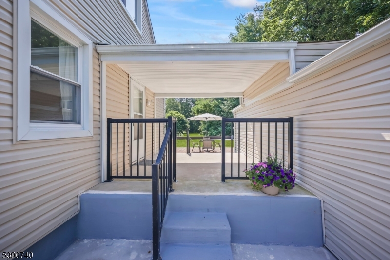 Ewing Twp., New Jersey 08638, United States, 3 Bedrooms Bedrooms, ,2 BathroomsBathrooms,Residential,Pending,226754