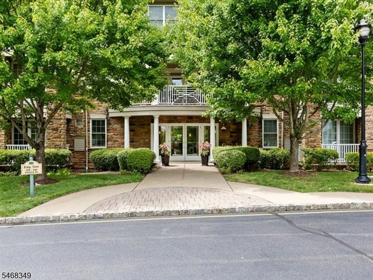 461 VICTORIA DR, BRIDGEWATER, NJ 08807 - Image d7461ffdad23e02f1dff3d6353bb00fd/4273795205
