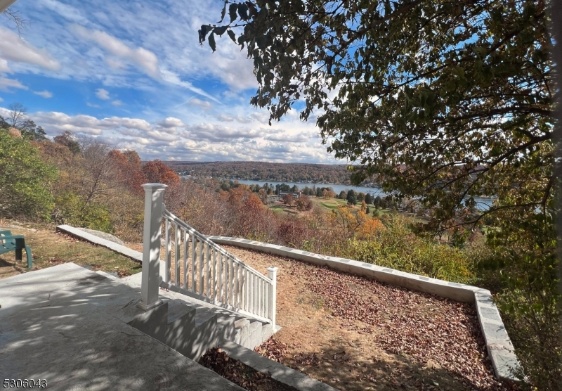 Sparta Twp., New Jersey 07871, United States, 2 Bedrooms Bedrooms, ,2 BathroomsBathrooms,Residential,Active,48640