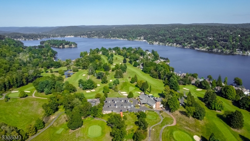 Sparta Twp., New Jersey 07871, United States, 2 Bedrooms Bedrooms, ,2 BathroomsBathrooms,Residential,Active,48640