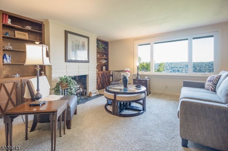 Sparta Twp., New Jersey 07871, United States, 2 Bedrooms Bedrooms, ,2 BathroomsBathrooms,Residential,Active,48640