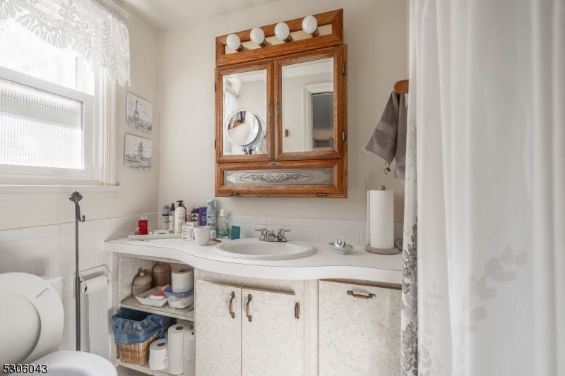 Sparta Twp., New Jersey 07871, United States, 2 Bedrooms Bedrooms, ,2 BathroomsBathrooms,Residential,Active,48640