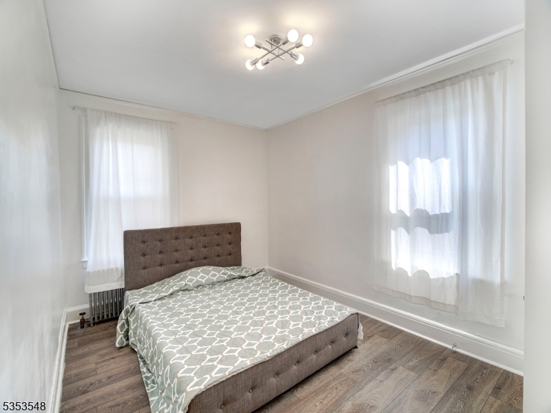 Elmwood - Residential Income