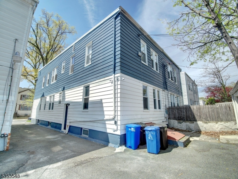 Elmwood - Residential Income