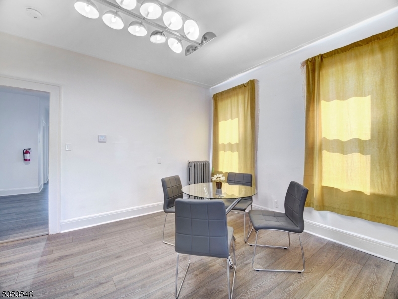 Elmwood - Residential Income