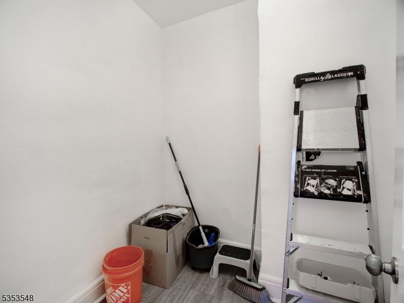 Elmwood - Residential Income