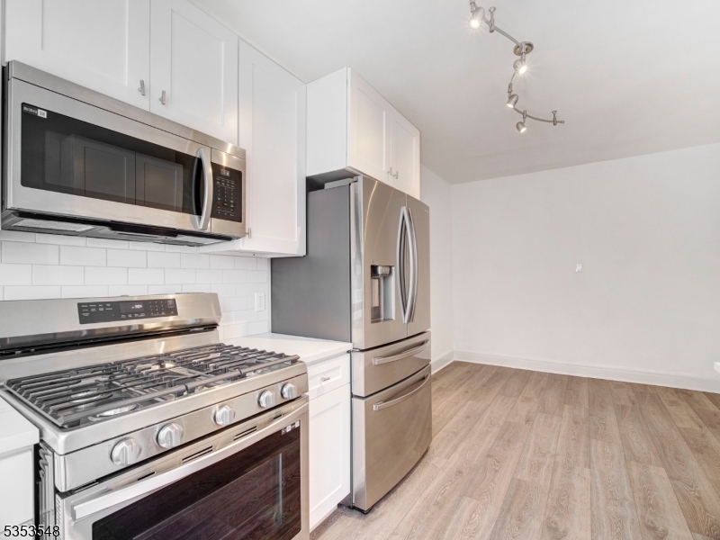 Elmwood - Residential Income