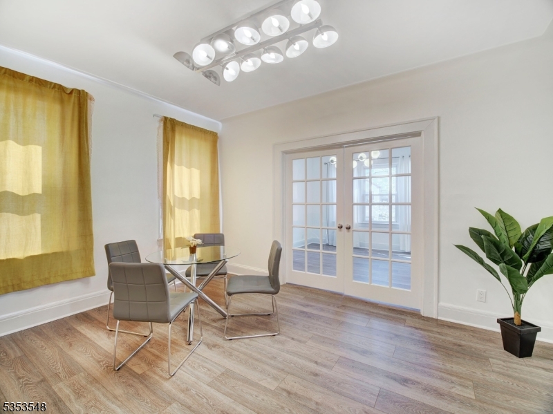 Elmwood - Residential Income